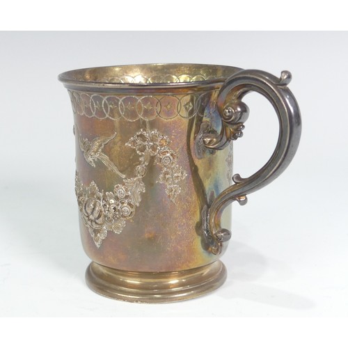 85 - A Victorian silver Mug, by John, Edward, Walter & John Barnard, hallmarked London, 1869, in the ... 