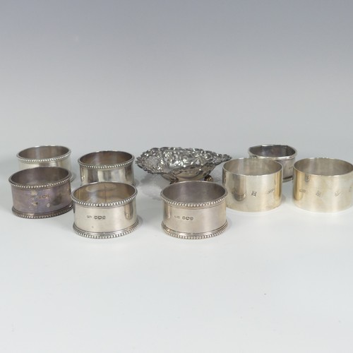 96 - A set of five George V silver Napkin Rings, by James Dixon & Sons Ltd., hallmarked Sheffield, 19... 