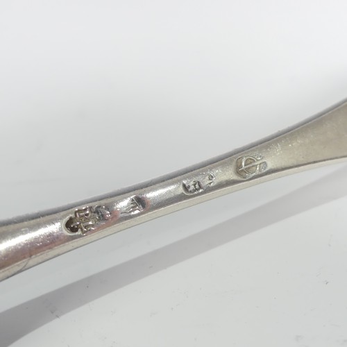 98 - A Queen Anne Britannia silver Spoon, by Pierre Platel, hallmarked London, 1709, Hanoverian rattail p... 