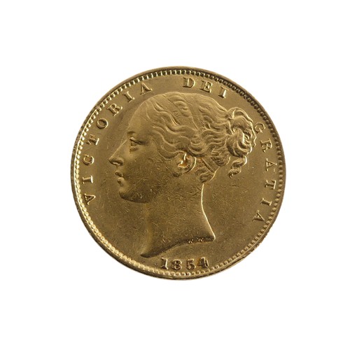 638 - A Victorian gold Sovereign, dated 1854, with shield reverse.Provenance; The Jeffery William John Dod... 