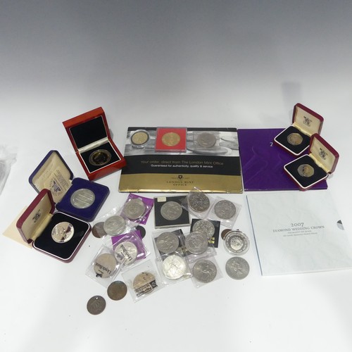 747 - A quantity of Pre-1947 silver Coins, 8.4ozt, together with a quantity of collectors coins, some Roya... 