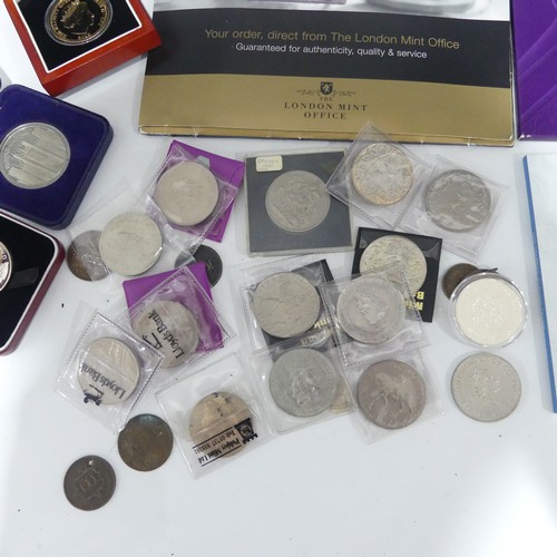 747 - A quantity of Pre-1947 silver Coins, 8.4ozt, together with a quantity of collectors coins, some Roya... 