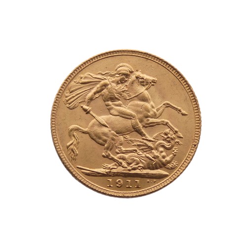 753 - A George V gold Sovereign, dated 1911.