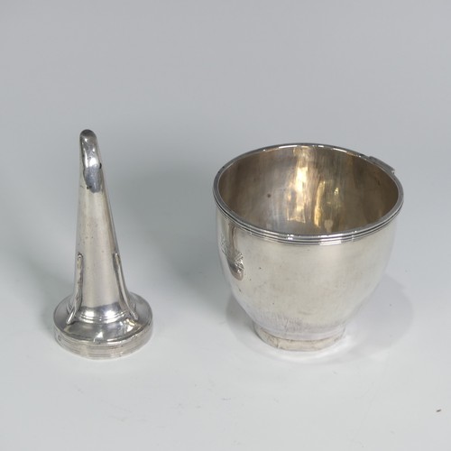 145 - A George III silver Wine Funnel, by John Emes, hallmarked London 1801, of traditional form with deta... 