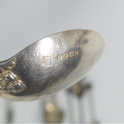 152 - A Victorian silver Spoon and Fork, by William Hutton & Sons, hallmarked London 1888/9, together ... 