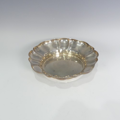 160 - An Elizabeth II silver Bowl, by Barker Ellis Silver Co., hallmarked Birmingham 1968, of lobed circul... 