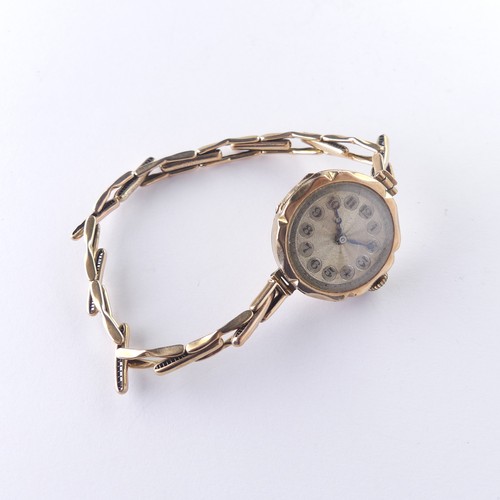 253 - A 9ct rose gold lady's Wristwatch, with 9ct gold expanding bracelet, gross total weight 16.6g.... 