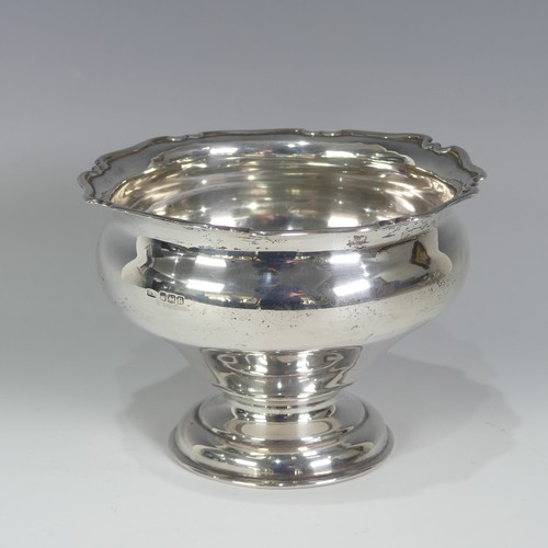 166 - A George V silver Bowl, by Atkin Brothers, hallmarked Sheffield, 1930, on pedestal foot, 16cm diamet... 