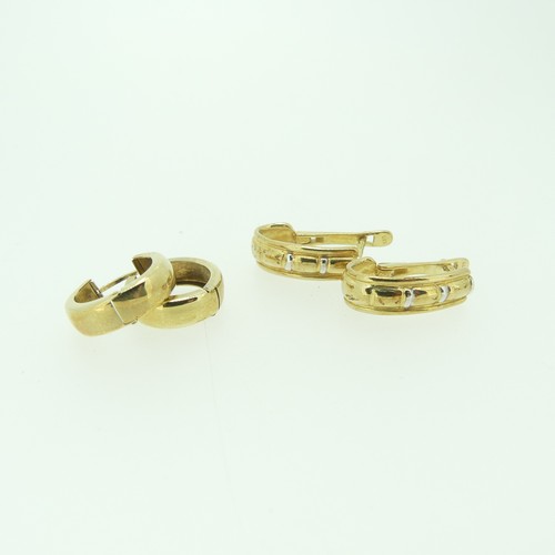 436 - A pair of 9ct yellow and white gold Earrings, with pillar and clip fittings, and a pair of 9ct yello... 