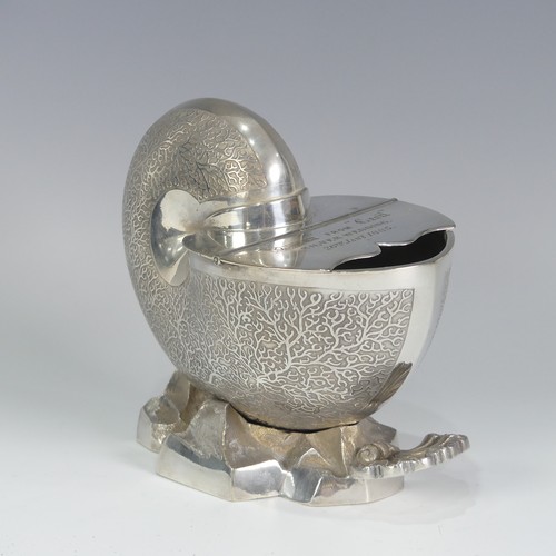 189 - A late Victorian silver plated Nautilus shell shaped Spoon Warmer, by Army & Navy Cooperative So... 