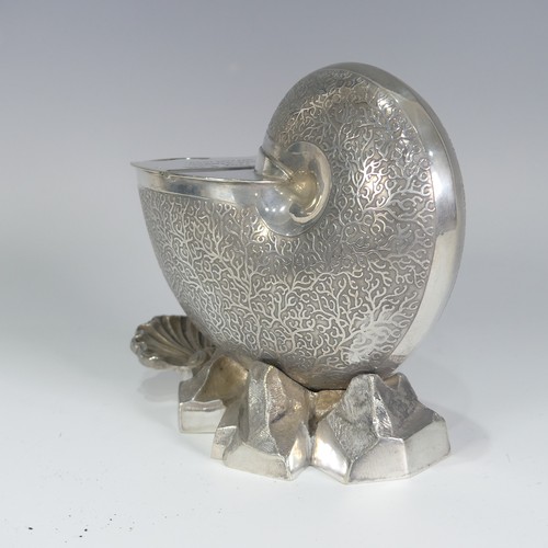 189 - A late Victorian silver plated Nautilus shell shaped Spoon Warmer, by Army & Navy Cooperative So... 