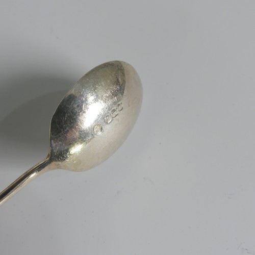 190 - Two cased sets of 'Queen Anne' Teaspoons, by Francis Howard Ltd., hallmarked Sheffield 1968, after a... 