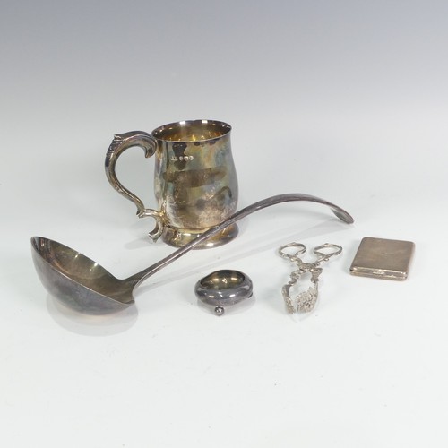 202 - An Elizabeth II silver Mug, by Viner's Ltd., hallmarked Sheffield, 1965, of baluster form with scrol... 