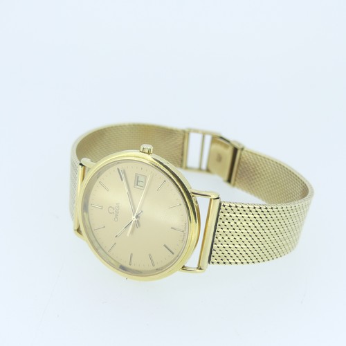 252 - An Omega 18ct gold quartz gentleman's Wristwatch, the gilt dial with baton markers and date aperture... 