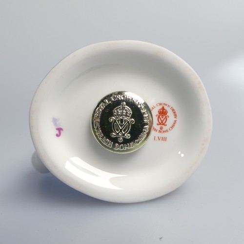 122 - A small quantity of Royal Crown Derby Paperweights, to comprise Derby Wren, silver stopper, boxed, D... 