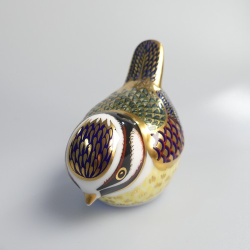 122 - A small quantity of Royal Crown Derby Paperweights, to comprise Derby Wren, silver stopper, boxed, D... 