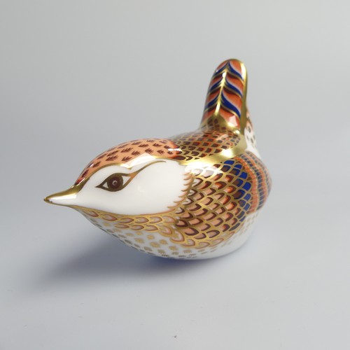 122 - A small quantity of Royal Crown Derby Paperweights, to comprise Derby Wren, silver stopper, boxed, D... 