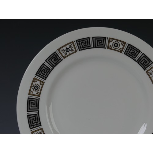 189 - An extensive Wedgwood 'Asia' pattern part Dinner, Tea and Coffee Service, comprising eight Dinner Pl... 