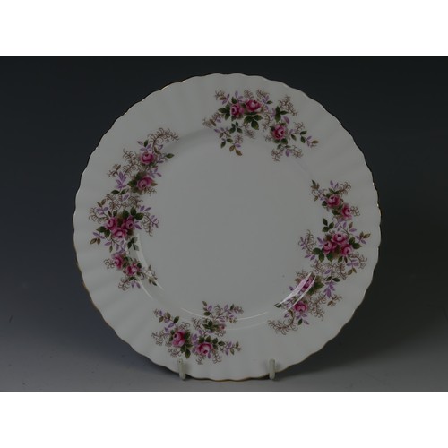 167 - An extensive Royal Albert 'Lavender Rose' pattern part Dinner Service, comprising thirteen Dinner Pl... 