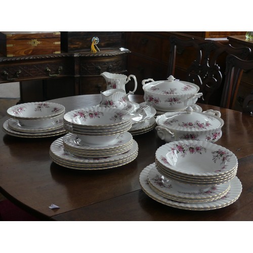 167 - An extensive Royal Albert 'Lavender Rose' pattern part Dinner Service, comprising thirteen Dinner Pl... 