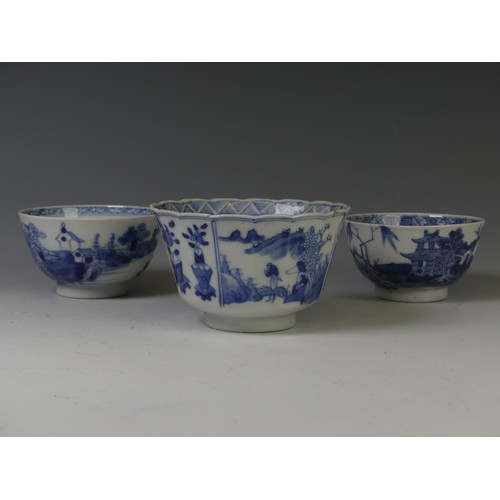 247 - An antique Chinese blue and white Bowl, with four character mark to base for Kangxi, underglaze blue... 