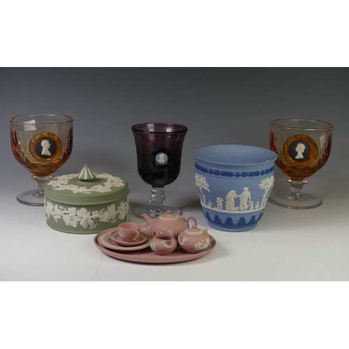 187 - A quantity of Wedgwood Jasperware, of varying colours, comprising pink miniature Teaset, Sage Wares ... 