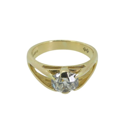 96 - A diamond solitaire Ring, the cushion cut stone approx 2.15ct (7.58mm x 6.7mm x 5.12deep), claw set ... 