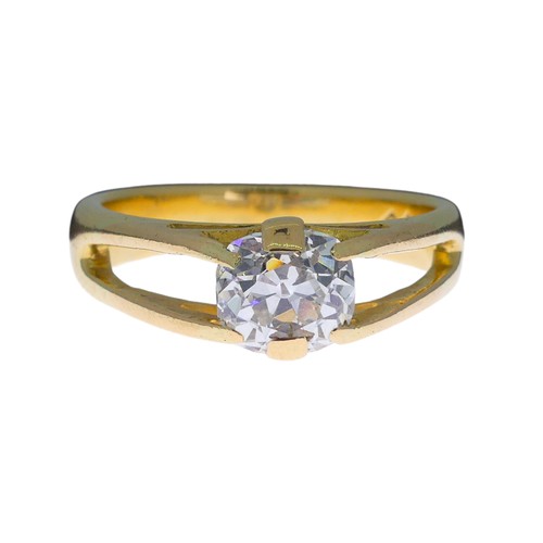 96 - A diamond solitaire Ring, the cushion cut stone approx 2.15ct (7.58mm x 6.7mm x 5.12deep), claw set ... 