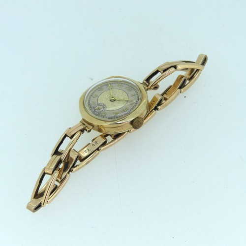 287 - A 9ct gold lady's Wristwatch, with Swiss 16-jewels movement, 25mm case diameter, on an expanding 9ct... 