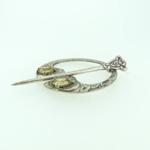 253 - A Scottish silver Penannular Brooch, by Robert Allison, hallmarked Edinburgh, 1961, of traditional f... 