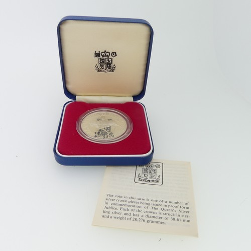 316 - Two cased Royal Mint 1981 Royal Wedding silver proof Commemorative Coins, both with certificates, to... 