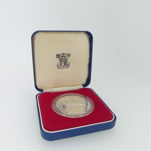 316 - Two cased Royal Mint 1981 Royal Wedding silver proof Commemorative Coins, both with certificates, to... 