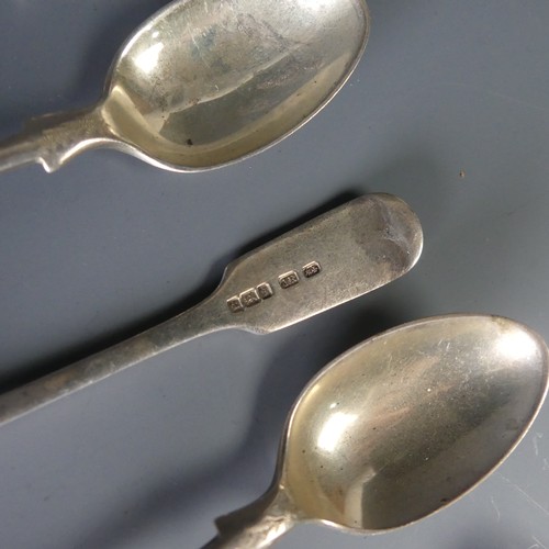 65 - A set of Eleven Edwardian silver Teaspoons, by Duncan & Scobbie, hallmarked Sheffield, 1905, wit... 