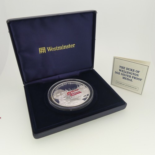 336 - A Westminster Mint 'Duke of Wellington 5oz silver proof Medal', dated 2002, cased with certificate.... 