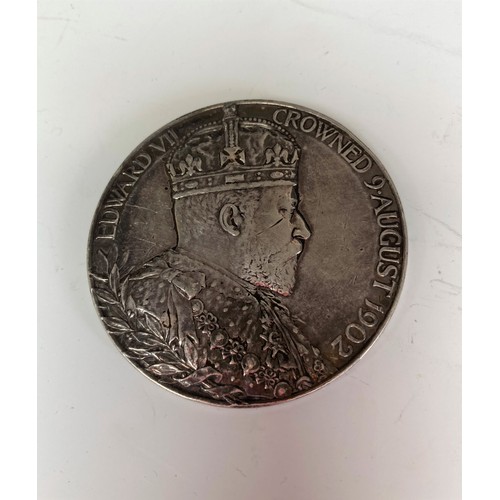 353 - A 1902 Coronation of King Edward VII and Queen Consort Alexandria silver Medallion, large Size, 55mm... 