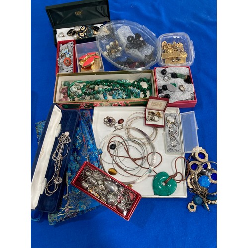 222 - A quantity of Costume Jewellery, including two malachite necklaces, a Celtic style silver brooch wit... 