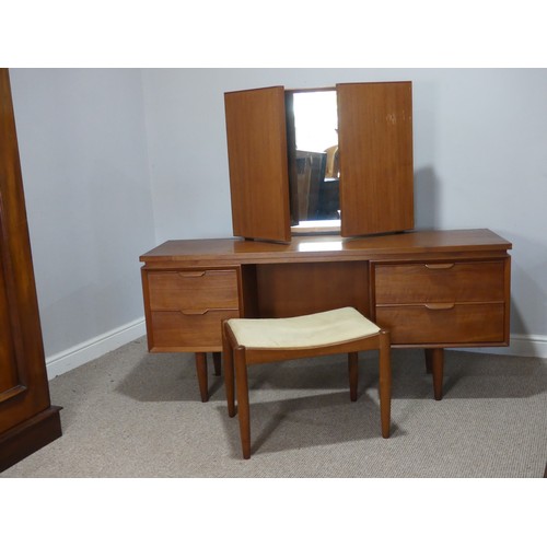 590 - A Retro 1970’s teak Dressing Table, W 152.5 cm x H 67 cm x D 46.5 cm, with a removable large folding... 