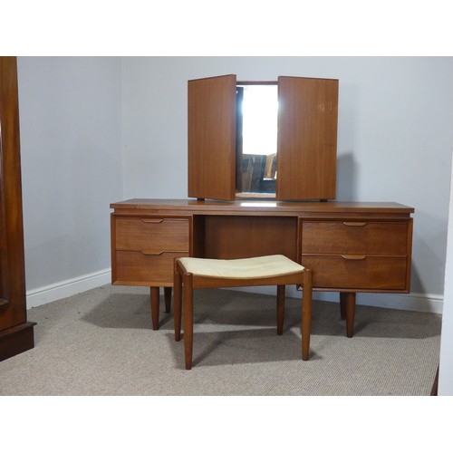 590 - A Retro 1970’s teak Dressing Table, W 152.5 cm x H 67 cm x D 46.5 cm, with a removable large folding... 