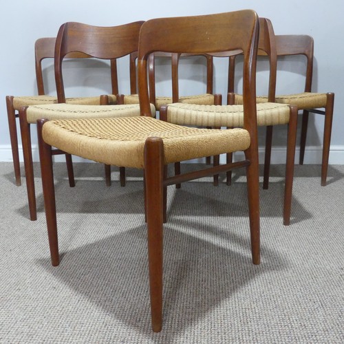 591 - A Harlequin set of six mid-20thC Niels Moller for J L Moller bar back teak dining Chairs, all with r... 