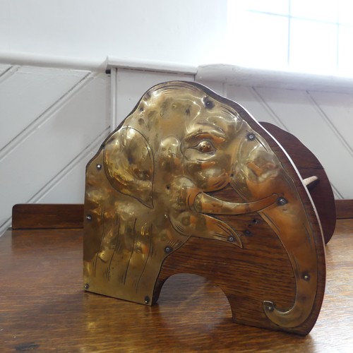 573 - An Early-20thC Book Trough, with brass Asian Elephant sides, W 29 cm x H 17.5 cm x D 19 cm.... 