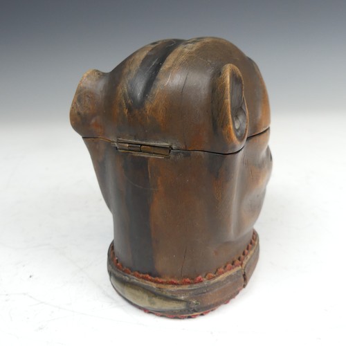 391 - A late Victorian novelty treen Inkwell, modelled as a boxer dog head, with glass eyes and leather co... 