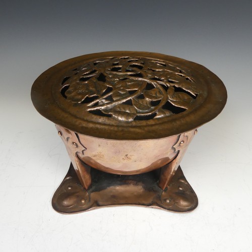 411 - An Arts and Crafts copper Rose Bowl, circa 1900, removable top with pierced stylised vines and leave... 