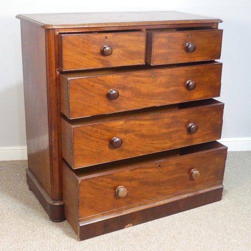 425 - A Victorian mahogany flat front Chest of Drawers, two short drawers over three long graduating drawe... 