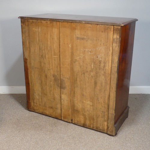 425 - A Victorian mahogany flat front Chest of Drawers, two short drawers over three long graduating drawe... 