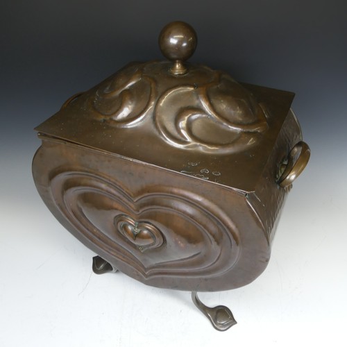 493 - An Art Nouveau hammered copper heart shaped Coal Box, front marked with 'Rd 406450', W 40 cm x H 50 ... 