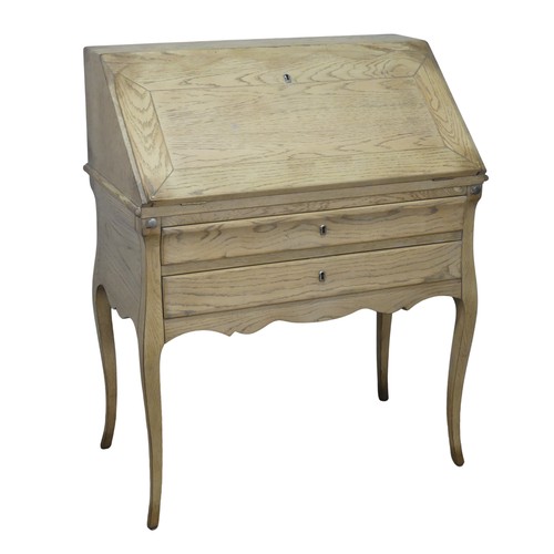 505 - An Oficina Inglesa, London, 'Constant' secretary Desk, in blond oak, Ref. 06436, one large bottom dr... 