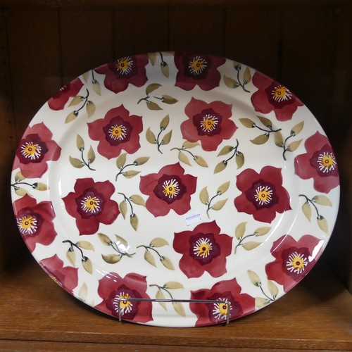 77 - An Emma Bridgewater 'Christmas Rose' pattern Meat Platter, L 45.5cm, together with another smaller, ... 