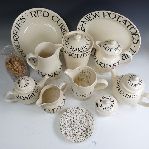 82 - A quantity of Emma Bridgewater 'Toast & Marmalade' Wares, to comprise a large Serving Dish, L 36... 