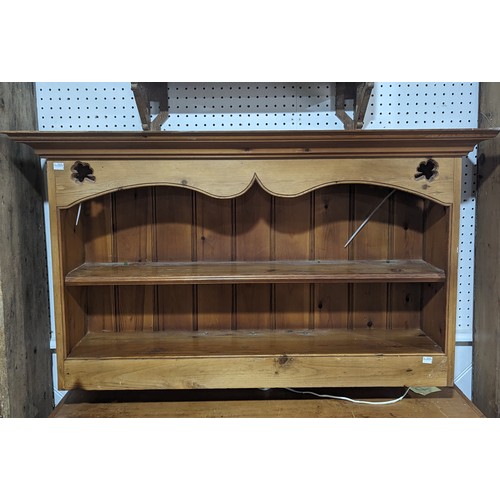 481 - An Antique pine wall mounted Shelves, pierced clovers to moulded and shaped top, W 114 cm x H 65.5 c... 