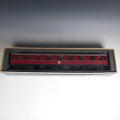 675 - Tower Brass Models, gauge 1 / G scale, 45mm, Mark 1 passenger coach, BR maroon, no. M3001, boxed.... 